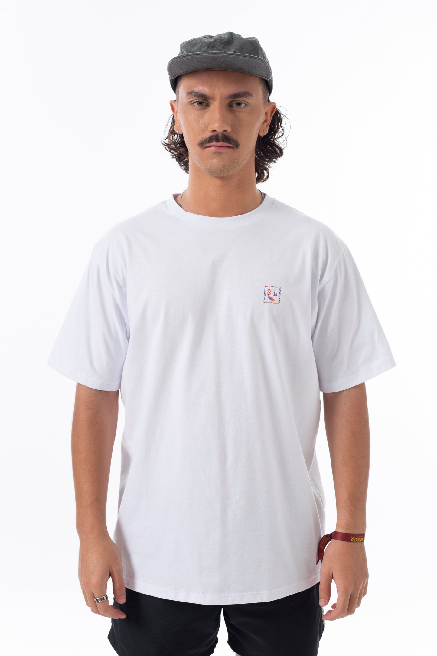 BASiC T-shirt (blanco)