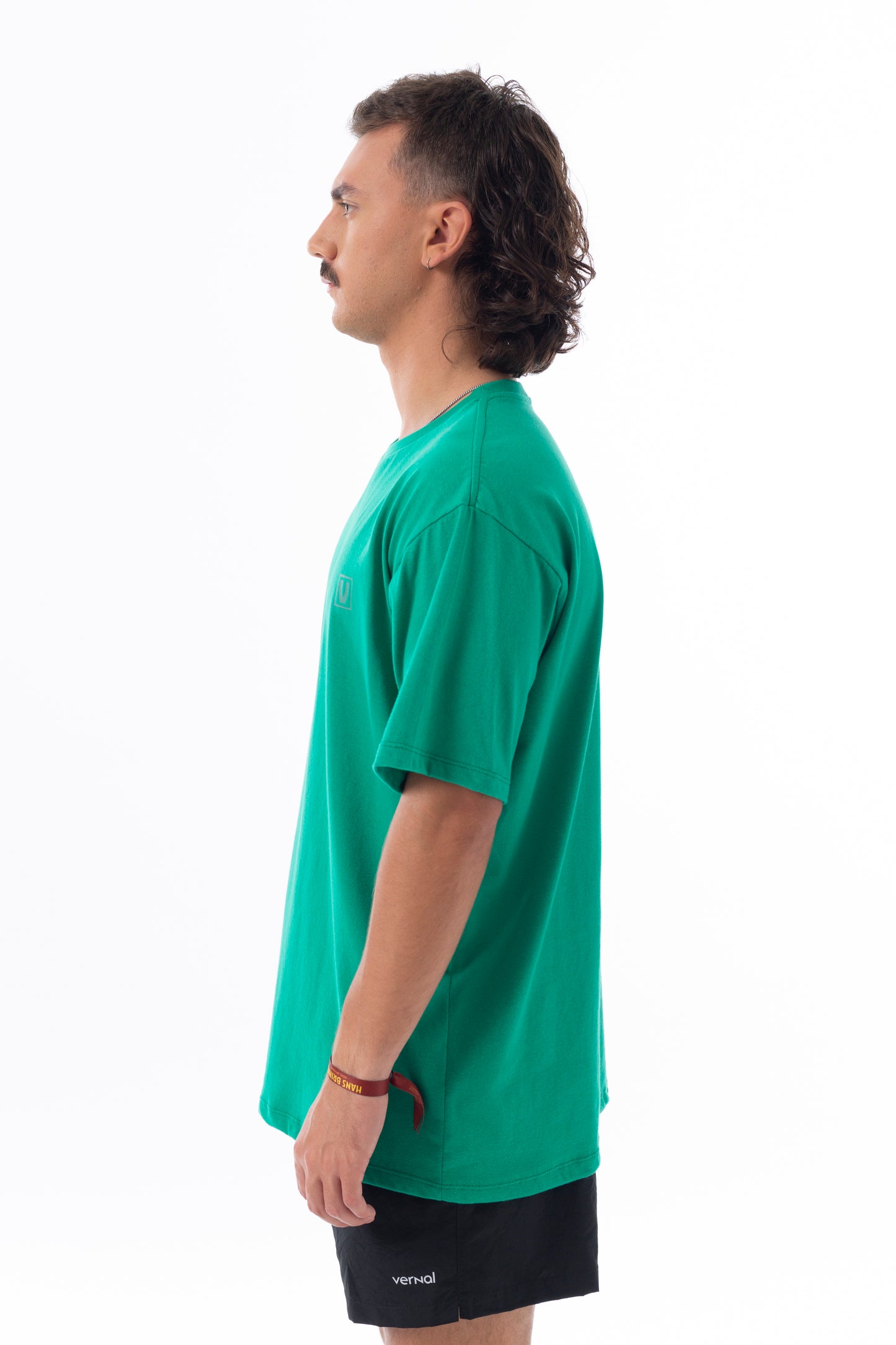 VERNAL BASiCS T-shirt (verde)