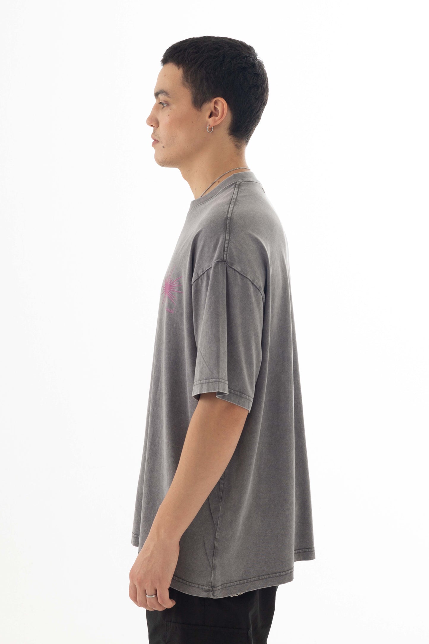 UNLEASH T-shirt Oversize (acid wash)